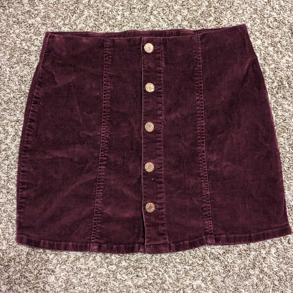 Guess Maroon Corduroy Skirt Size Small